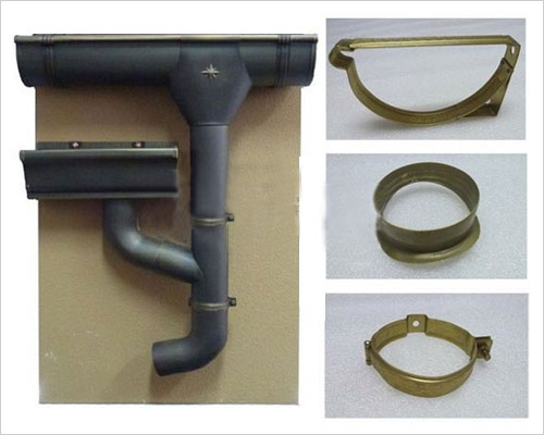 黃銅落水系統(tǒng)做舊后的顏色古樸典雅,與中式風格建筑相搭配,增加了建筑本身的歷史厚重感與詩般的典雅感覺.
